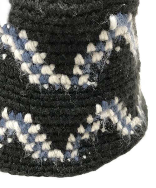 stussy（ステューシー）stussy (ステューシー) クラッシャーハット/ニットバケットハット ブラックの古着・服飾アイテム