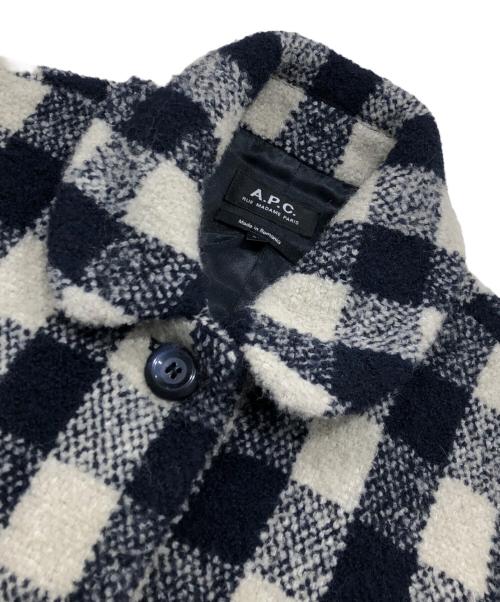 A.P.C.（アーペーセー）A.P.C. (アーペーセー) チェックブークレコート ベージュ×ネイビー サイズ:34の古着・服飾アイテム