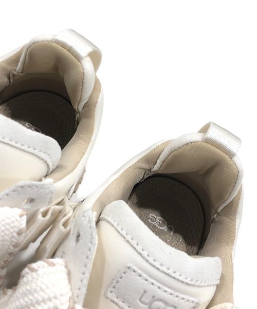 UGG（アグ）UGG (アグ) W ASTROMEL ホワイト サイズ:7の古着・服飾アイテム