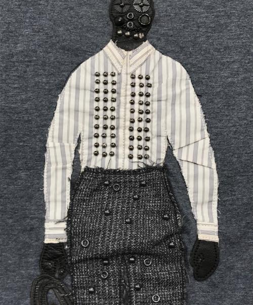 PRADA（プラダ）PRADA (プラダ) スタッズ付きアップリケTシャツ/半袖カットソー グレー サイズ:Sの古着・服飾アイテム