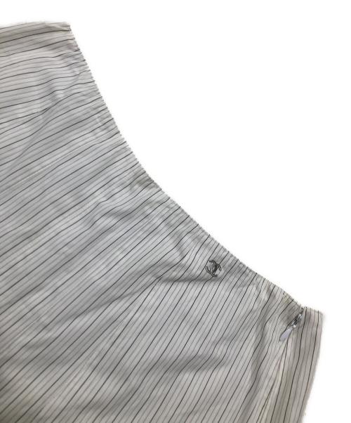 CHANEL（シャネル）CHANEL (シャネル) タイトスカート ホワイト サイズ:40の古着・服飾アイテム