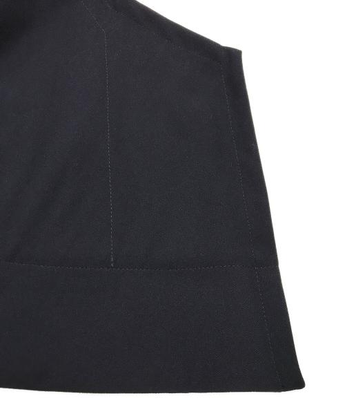 COMME des GARCONS（コムデギャルソン）COMME des GARCONS (コムデギャルソン) 平面帯紐ポリロングジャケット ネイビー サイズ:Sの古着・服飾アイテム