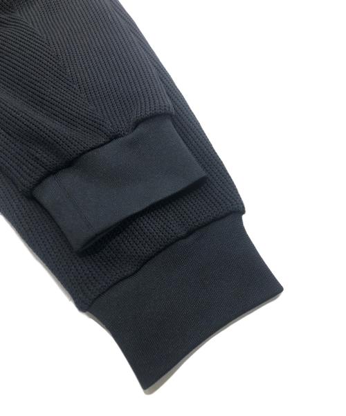 WHITE MOUNTAINEERING（ホワイトマウンテ二アニング）WHITE MOUNTAINEERING (ホワイトマウンテ二アニング) ZIP HOODIE ブラック サイズ:3の古着・服飾アイテム