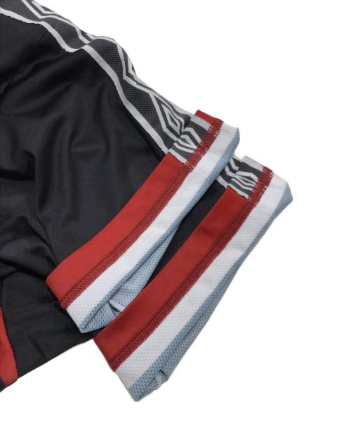 WHITE MOUNTAINEERING（ホワイトマウンテ二アニング）WHITE MOUNTAINEERING (ホワイトマウンテ二アニング) UMBRO (アンブロ) WM×UMBRO UNIFORM T-SHIRT ブラック サイズ:3の古着・服飾アイテム
