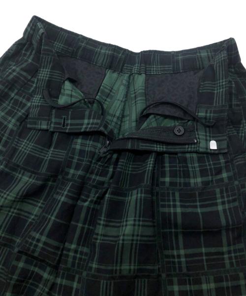 WHITE MOUNTAINEERING（ホワイトマウンテ二アニング）WHITE MOUNTAINEERING (ホワイトマウンテ二アニング) CHECK JACQUARD TAPERED EASY PANTS グリーン×ブラック サイズ:2の古着・服飾アイテム
