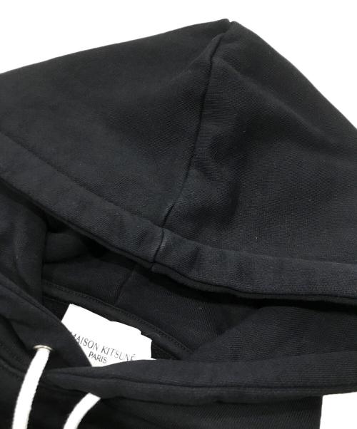 maison kitsune（メゾンキツネ）maison kitsune (メゾンキツネ) プルオーバーパーカー/ロゴフーディー ブラック サイズ:XXSの古着・服飾アイテム