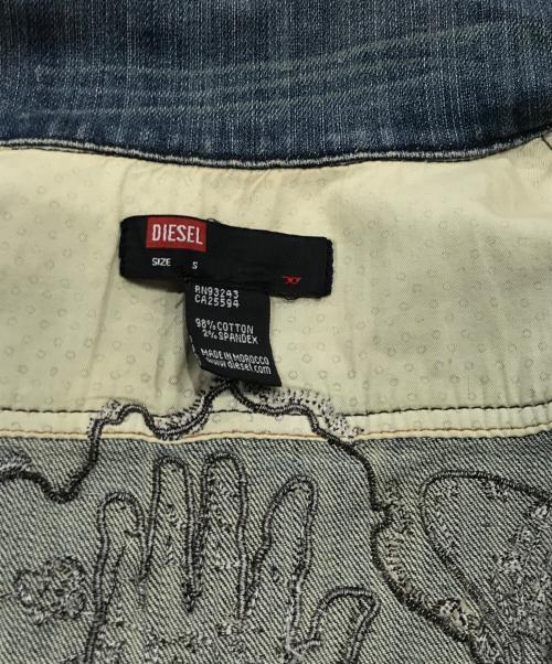 DIESEL（ディーゼル）DIESEL (ディーゼル) 刺繍デニムジャケット/ インディゴ サイズ:Sの古着・服飾アイテム