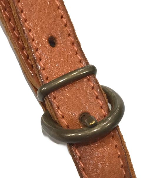 IL BISONTE（イル ビゾンテ）IL BISONTE (イル ビゾンテ) フラップ レザーショルダーバッグ キャメルの古着・服飾アイテム