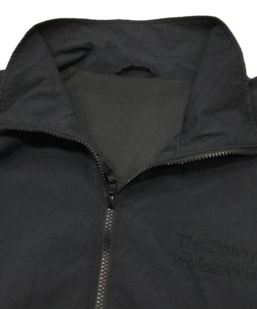 The Ennoy Professional（ザ エンノイ プロフェッショナル）THE ENNOY PROFESSIONAL (ザ エンノイ プロフェッショナル) ロゴ刺繍ナイロンジャケット ネイビー サイズ:XXLの古着・服飾アイテム