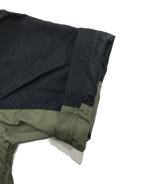 THE NORTH FACE（ザ ノース フェイス）THE NORTH FACE (ザ ノース フェイス) ショートスリーブヌプシシャツ/S/S Nuptse Shirt ブラック×オリーブ（ニュートープ） サイズ:Sの古着・服飾アイテム