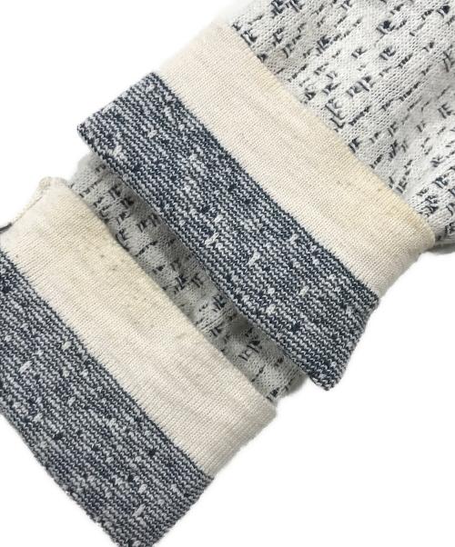 STONE ISLAND（ストーンアイランド）STONE ISLAND (ストーンアイランド) ベイジコットンライトウェイトニット/柄ニット ホワイト×ブラック サイズ:Sの古着・服飾アイテム