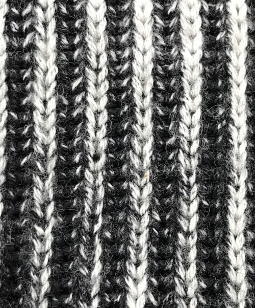 STONE ISLAND（ストーンアイランド）STONE ISLAND (ストーンアイランド) フロスト・カラー・コロージョン・プルオーバーニット/ラグランスリーブニット ホワイト×ブラック サイズ:Sの古着・服飾アイテム