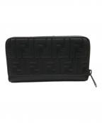 FENDIフェンディ）の古着「エンボスロゴラウンドファスナーロングウォレット/長財布」｜ブラック