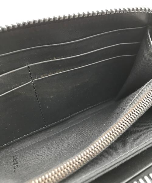 FENDI（フェンディ）FENDI (フェンディ) エンボスロゴラウンドファスナーロングウォレット/長財布 ブラックの古着・服飾アイテム