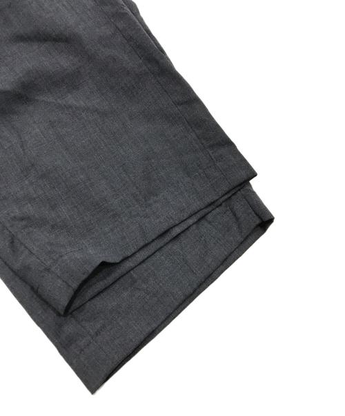 LOEFF（ロエフ）LOEFF (ロエフ) トロピカルウール ボンタンパンツ/スラックス グレー サイズ:1の古着・服飾アイテム
