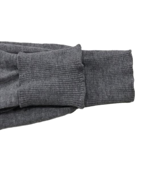 EMPORIO ARMANI（エンポリオ アルマーニ）EMPORIO ARMANI (エンポリオ アルマーニ) ロゴ刺繍カーディガン/ニットカーディガン グレー サイズ:50の古着・服飾アイテム