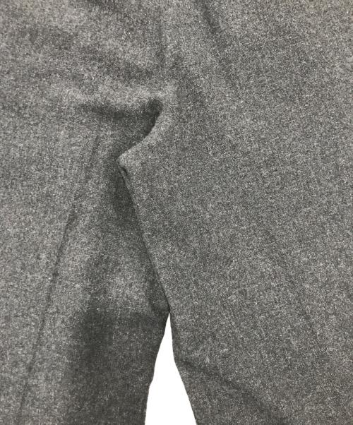 YOKE（ヨーク）YOKE (ヨーク) レーヨンウールオンブレプレイドイージーパンツ/スラックス グレー サイズ:2の古着・服飾アイテム