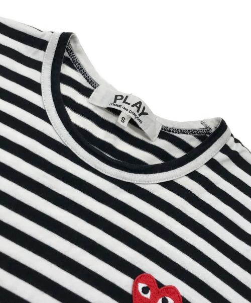 PLAY COMME des GARCONS（プレイコムデギャルソン）PLAY COMME des GARCONS (プレイコムデギャルソン) ハートワッペンボーダーカットソー ブラック×ホワイト サイズ:Sの古着・服飾アイテム