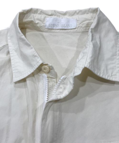STONE ISLAND（ストーンアイランド）STONE ISLAND (ストーンアイランド) ゴーストピース ダブルZIP シャツ ジャケット ホワイト サイズ:Sの古着・服飾アイテム
