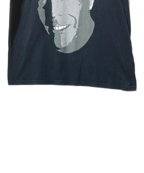 EMPORIO ARMANI（エンポリオ アルマーニ）EMPORIO ARMANI (エンポリオ アルマーニ) 本人プリントTシャツ/半袖カットソー ブラック サイズ:XLの古着・服飾アイテム