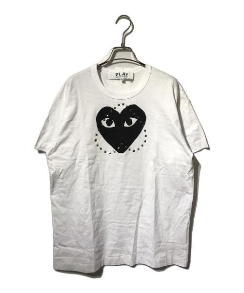 PLAY COMME des GARCONS（プレイコムデギャルソン）PLAY COMME des GARCONS (プレイコムデギャルソン) スタッズ ハート ロゴTシャツ/オーバーサイズＴシャツ/クールネックＴシャツ/ハートプリントＴシャツ ホワイト サイズ:ＸＬの古着・服飾アイテム