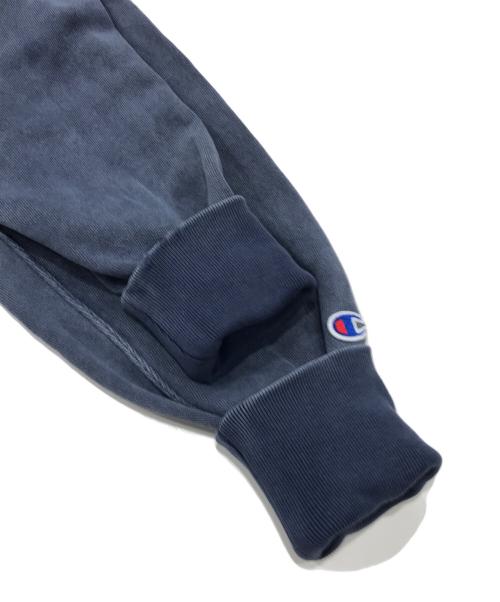 Champion（チャンピオン）Champion (チャンピオン) フェードリバースウィーブスウェット/ダメージ加工クルーネックスウェット ネイビー サイズ:Mの古着・服飾アイテム