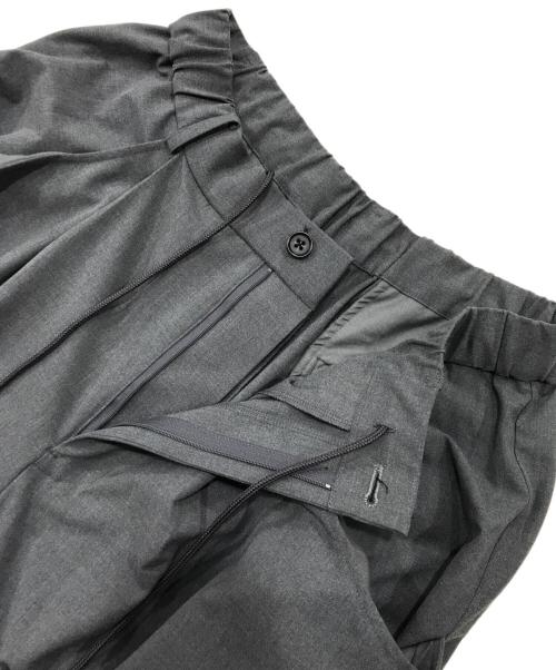 Lui's（ルイス）Lui's (ルイス) ファインTRイージーカーブパンツ/スラックス グレー サイズ:Sの古着・服飾アイテム