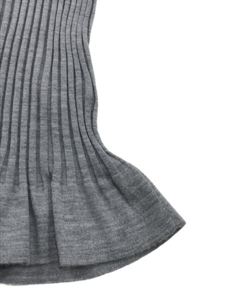 DRAWER（ドゥロワー）Drawer (ドゥロワー) 18Gペプラムリブクルーニット グレー サイズ:1の古着・服飾アイテム