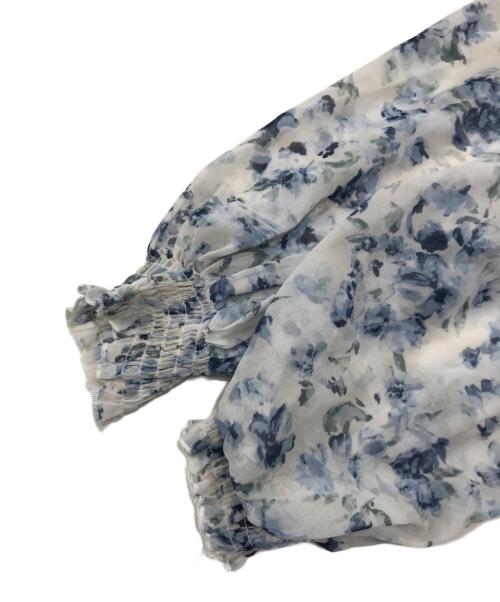 COCODEAL（ココディール）COCODEAL (ココディール) 花柄レース長袖ワンピース/総柄ワンピース ホワイト サイズ:2の古着・服飾アイテム