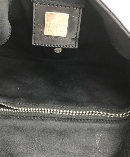 FENDI（フェンディ）FENDI (フェンディ) マンマバケットショルダーバッグ/ショルダーバッグ ブラックの古着・服飾アイテム
