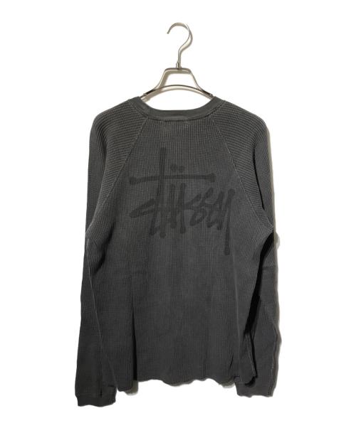 stussy（ステューシー）stussy (ステューシー)  BASIC STÜSSY THERMAL/サーマルカットソー/長袖カットソー/ロングスリーブカットソー グレー サイズ:Ｍの古着・服飾アイテム