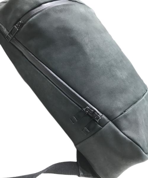 SALZEN（サルゼン）SALZEN (サルゼン) レザーバックパック/レザーリュック グレーの古着・服飾アイテム