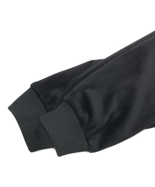 FRED PERRY（フレッドペリー）FRED PERRY (フレッドペリー) ベロアトラックジャケット/VELOUR TRACK JACKET ブラック サイズ:Mの古着・服飾アイテム