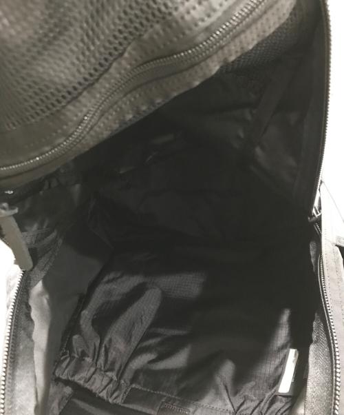 GREGORY（グレゴリー）GREGORY (グレゴリー) BARNEYS NEWYORK (バーニーズ・ニューヨーク) コラボデイパック/リュックサック ブラックの古着・服飾アイテム