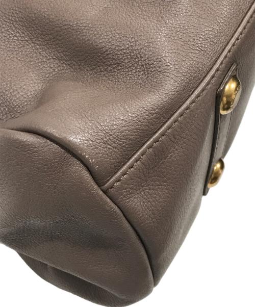 Marc by Marc Jacobs（マークバイマークジェイコブス）Marc by Marc Jacobs (マークバイマークジェイコブス) 2WAYレザーミニボストンバッグ ベージュの古着・服飾アイテム