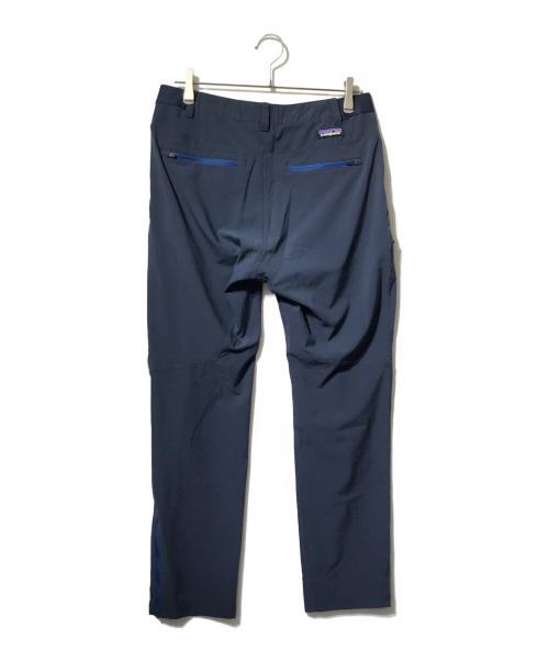 Patagonia（パタゴニア）Patagonia (パタゴニア) テラヴィア・トレイル・パンツ/ストレッチパンツ ネイビー サイズ:32の古着・服飾アイテム