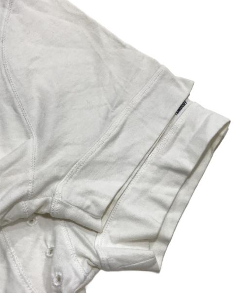 C.P COMPANY（シーピーカンパニー）C.P COMPANY (シーピーカンパニー) ヘンリーネックカットソー ホワイト サイズ:Sの古着・服飾アイテム