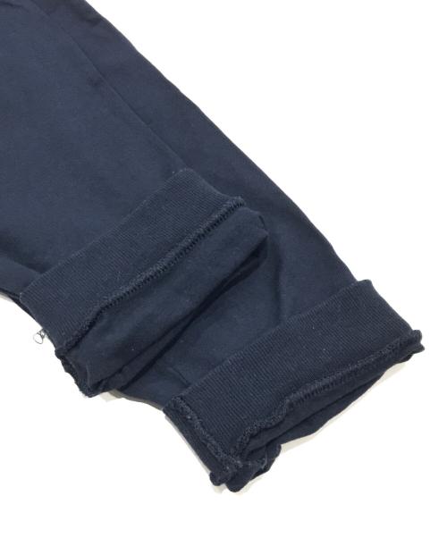 stussy（ステューシー）stussy (ステューシー) スカルプリントカットソ/クルーネック長袖カットソー ネイビー サイズ:Mの古着・服飾アイテム