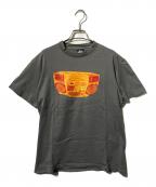 stussyステューシー）の古着「ラジカセプリントTシャツ/クルーネック半袖Tシャツ」｜グレー