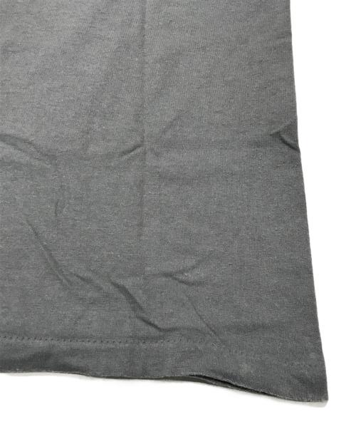stussy（ステューシー）stussy (ステューシー) ラジカセプリントTシャツ/クルーネック半袖Tシャツ グレー サイズ:Mの古着・服飾アイテム