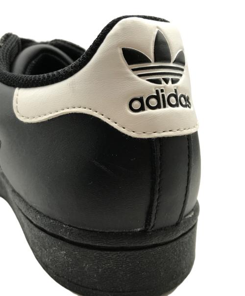 adidas（アディダス）adidas (アディダス) SUPERSTARローカットスニーカー ブラック サイズ:26.5cmの古着・服飾アイテム