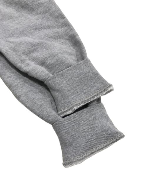 stussy（ステューシー）stussy (ステューシー) ロゴ刺繍プルオーバーパーカー/フーディー グレー サイズ:Mの古着・服飾アイテム