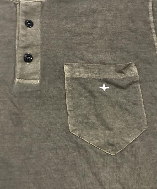 STONE ISLAND（ストーンアイランド）STONE ISLAND (ストーンアイランド) ポロシャツ ベージュ サイズ:Sの古着・服飾アイテム