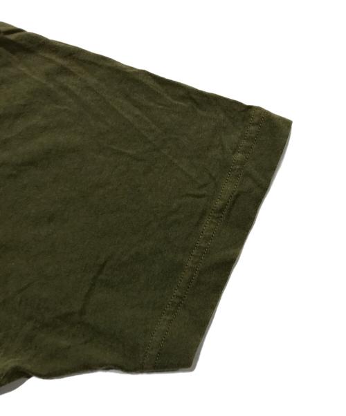STONE ISLAND（ストーンアイランド）STONE ISLAND (ストーンアイランド) フロントロゴVネック半袖カットソー/ショートスリーブTシャツ カーキ サイズ:Sの古着・服飾アイテム
