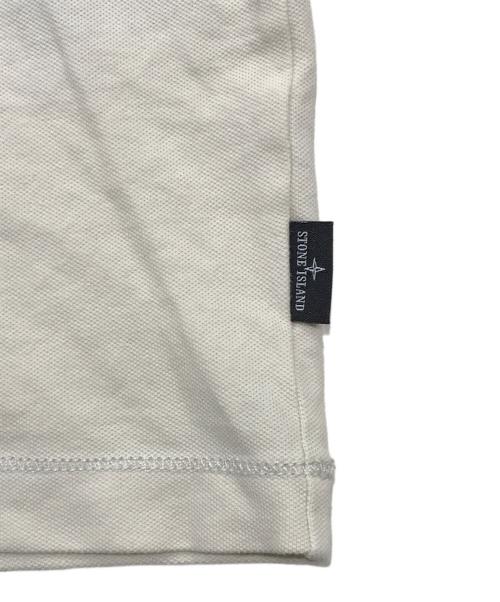STONE ISLAND（ストーンアイランド）STONE ISLAND (ストーンアイランド) フロントロゴポロシャツ アイボリー サイズ:Sの古着・服飾アイテム