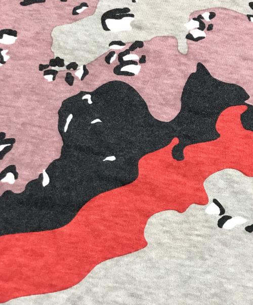 STONE ISLAND（ストーンアイランド）STONE ISLAND (ストーンアイランド) カモ柄Tシャツ/半袖カットソー レッド×グレー サイズ:Sの古着・服飾アイテム
