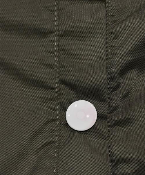 maison kitsune（メゾンキツネ）MAISON KITSUNE (メゾンキツネ) フォックスワッペンナイロンフーデッドジャケット/ジップフードジャケット ベージュ サイズ:Sの古着・服飾アイテム