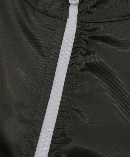maison kitsune（メゾンキツネ）MAISON KITSUNE (メゾンキツネ) フォックスワッペンナイロンフーデッドジャケット/ジップフードジャケット ベージュ サイズ:Sの古着・服飾アイテム