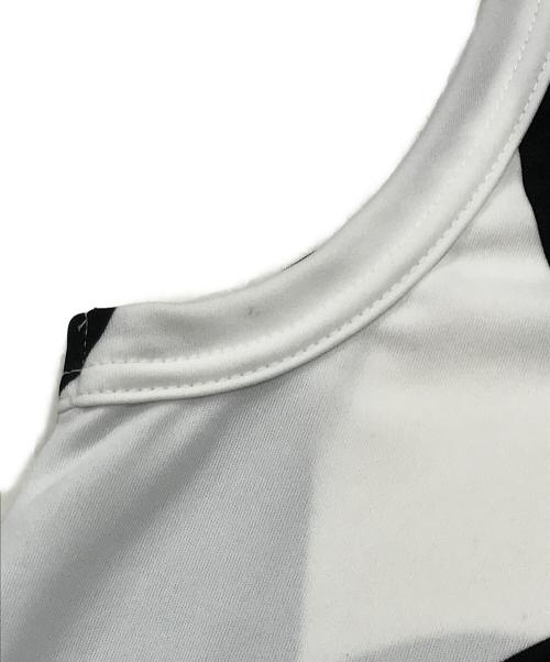 COMME des GARCONS（コムデギャルソン）COMME des GARCONS (コムデギャルソン) フラワープリントノースリーブワンピース ホワイト×ブラック サイズ:Sの古着・服飾アイテム