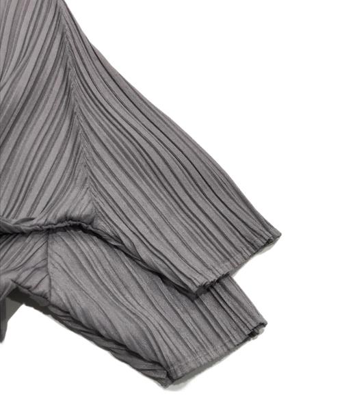PLEATS PLEASE（プリーツプリーズ）PLEATS PLEASE (プリーツプリーズ) ショートスリーブプリーツワンピース グレー サイズ:3の古着・服飾アイテム